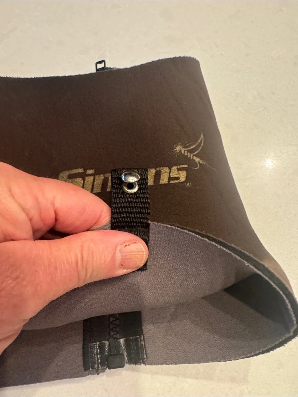 Simms Men's Brown Neoprene  rock gaurd? Zip Closure 1 pc.